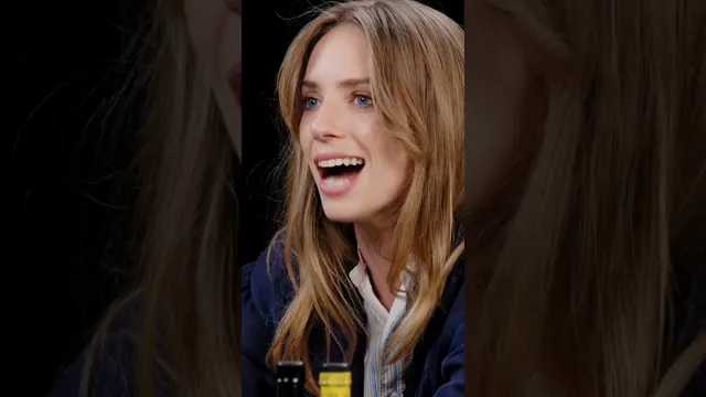"Don't chew with your mouth open!" Maya Hawke gets advice mid-Hot Ones!