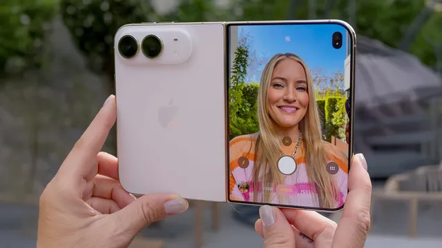 iPhone Duo Review - A week with the folding iPhone!