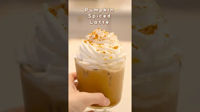 秋の新定番！パンプキンスパイスラテ🎃