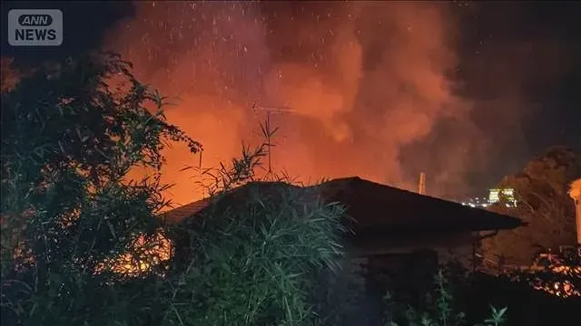 家の中から2人の遺体　横浜市の住宅で火事　5時間半後に鎮火(2026年10月14日)