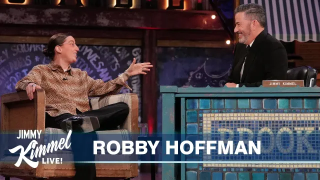 Robby Hoffman on Only Text She’s Gotten from Her Mom, Being from Brooklyn & Netflix Special Wake Up